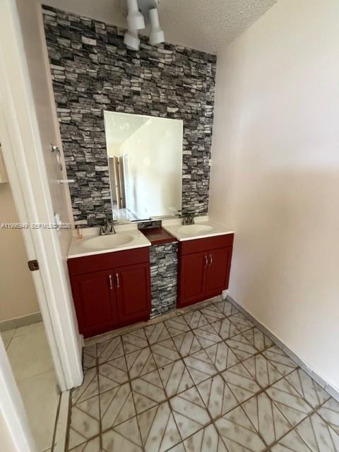 Foto del edificio - 3112 SW 17th St