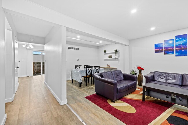 Foto del edificio - 422 Gainsborough Ct
