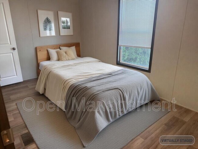 Foto del edificio - 3113 Diamond Dr