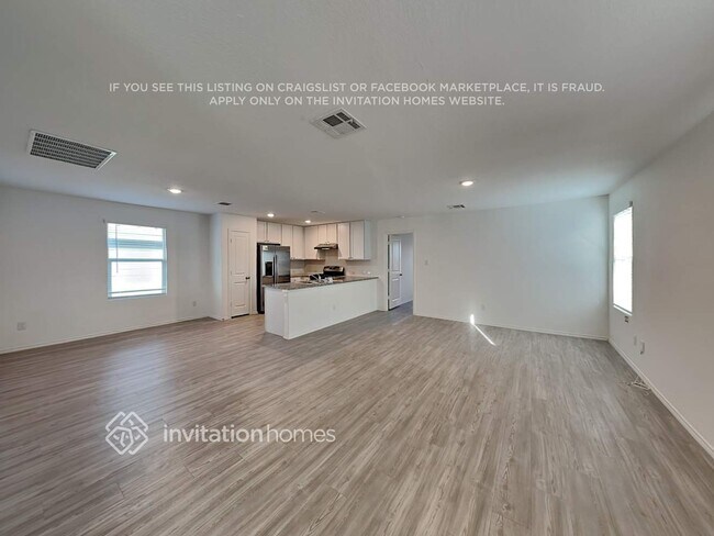 Foto del edificio - 14331 Estuary Pl