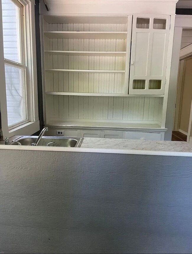 Foto del edificio - 1 Bdrm 1st Floor Unit