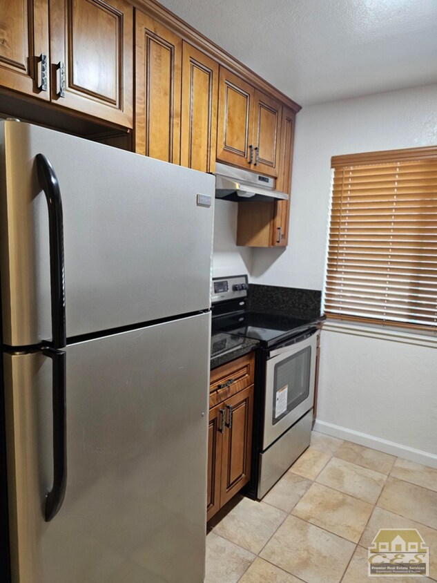 Primary Photo - Sunny Laurel Street One Bedroom Apartment ...