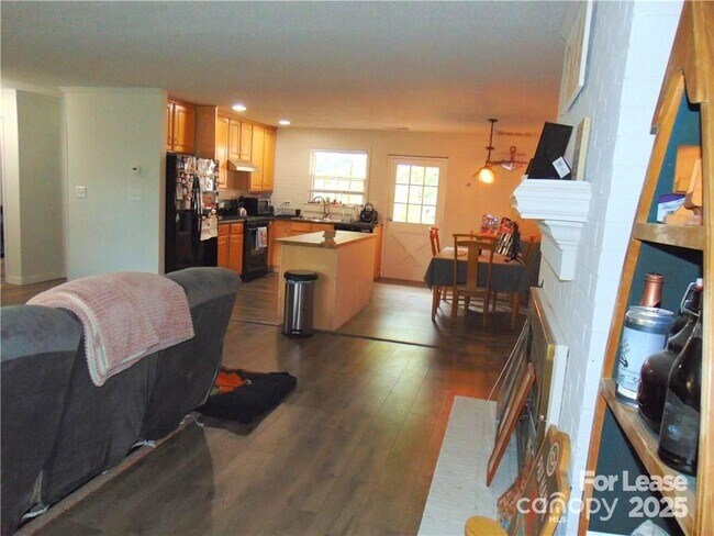 Foto del edificio - 3312 Circles End Cir