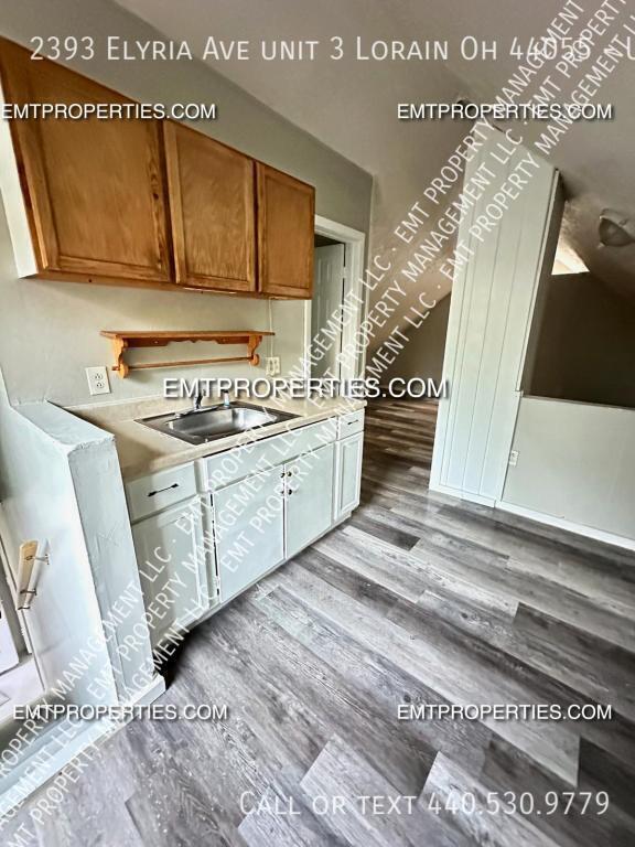 Foto del edificio - 2393 Elyria Ave