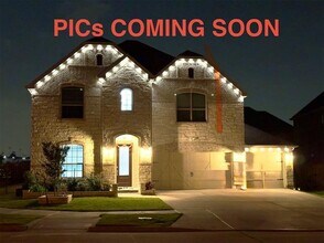 Building Photo - 7597 Sanctuary Dr