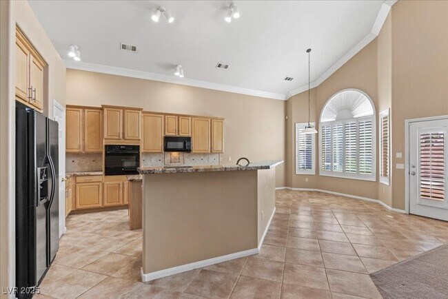 Foto del edificio - 5863 Gushing Spring Ave