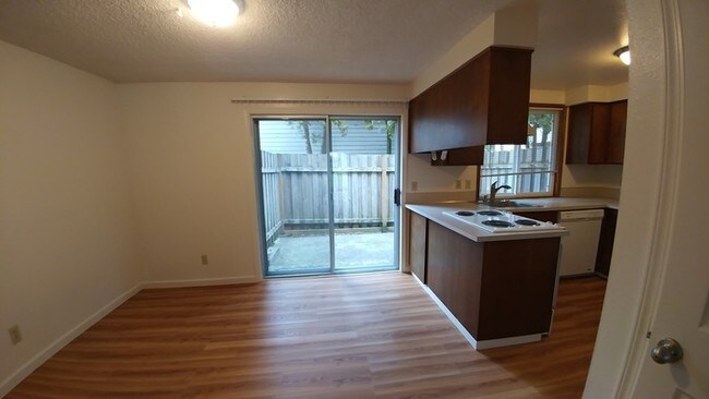 Building Photo - 4481 SW Stoddard Dr