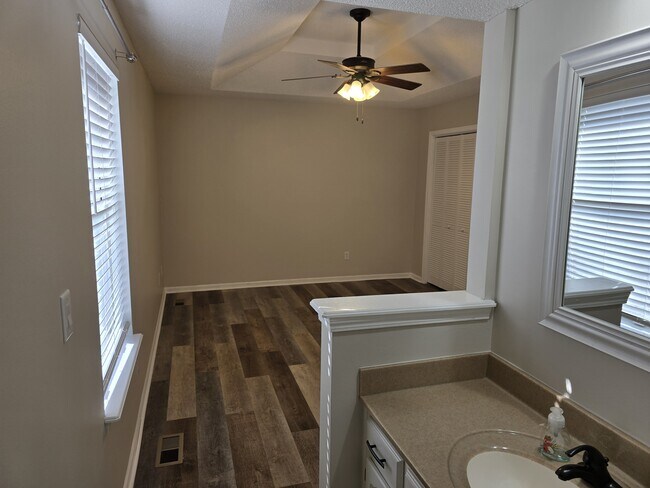 Foto del edificio - 6811 Orchard St