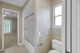 Building Photo - 1807 Brookchester Dr