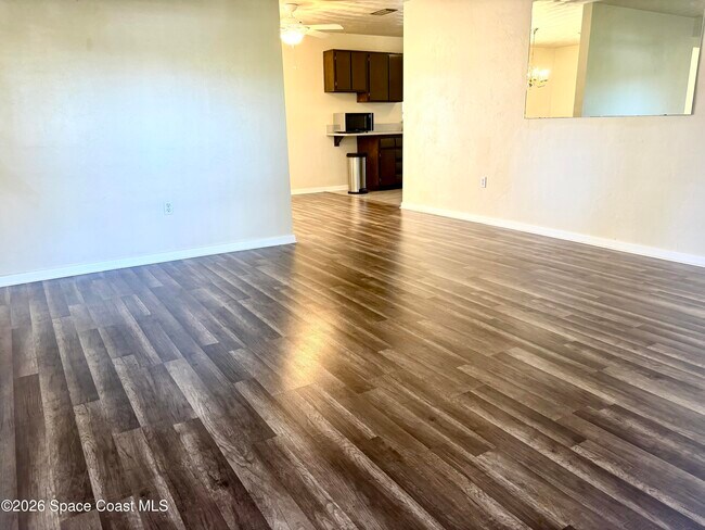 Foto del edificio - 19 Orange Ave