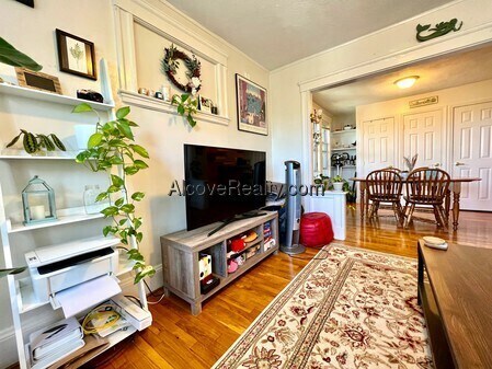 Foto del edificio - 223 Summer St