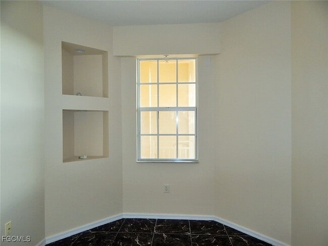 Foto del edificio - 1113 Van Loon Commons Cir