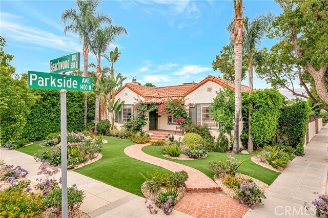 Foto del edificio - 546 S Beachwood Dr