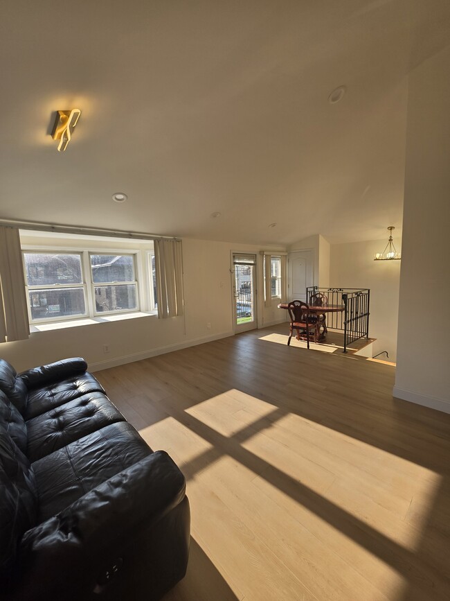 Building Photo - 3837 215th St