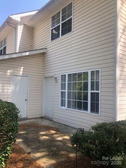 Building Photo - 3650 Melrose Cottage Dr