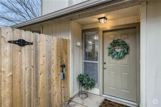 Building Photo - 2124 Redwing Way
