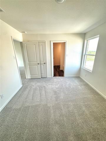 Building Photo - 5956 Sahara Dr