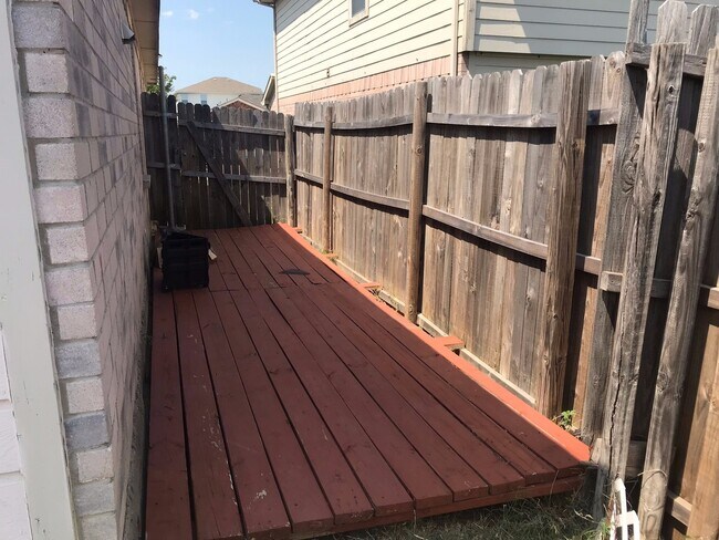 Foto del edificio - 3820 Bandera Ranch Rd