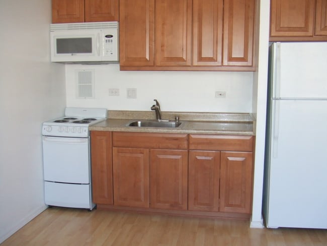 Kitchen - 1650 Kanunu St Apartments