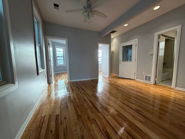 Building Photo - 50 Gates Ave