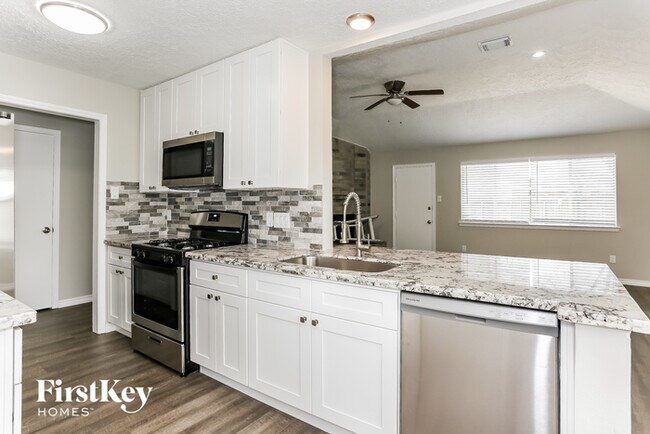 Building Photo - 1122 Canyon Springs Dr