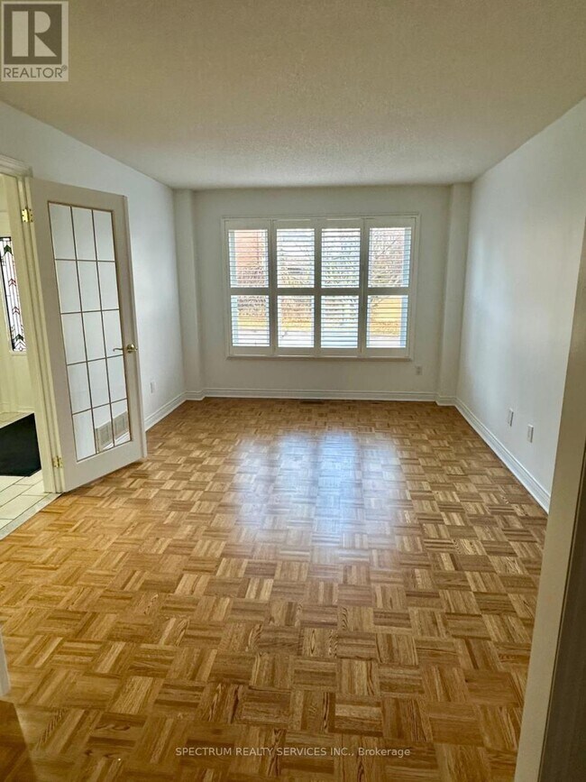 Photo du bâtiment - 2178 Bader Crescent