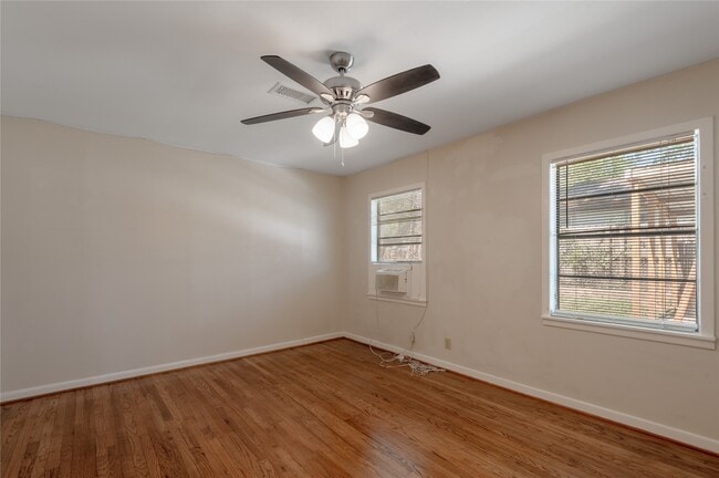 Building Photo - 1412 22nd St