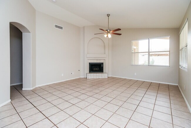 Foto del edificio - 7932 W Taro Ln