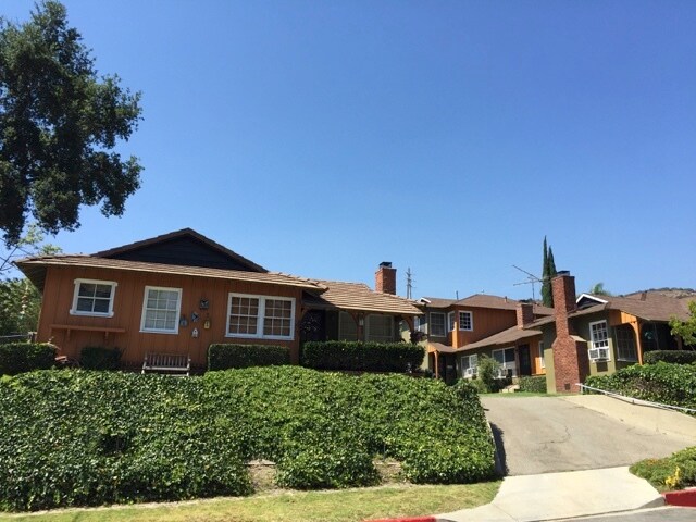 Building Photo - 1801 Calafia St