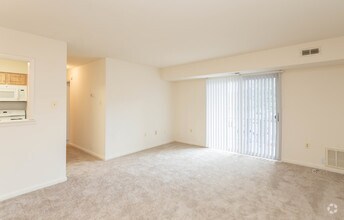 2BR, 1.5BA - 844 SF - Woodsdale Apartments