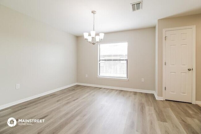 Building Photo - 719 CENTER LAKE ST, LEHIGH ACRES, FL 33974