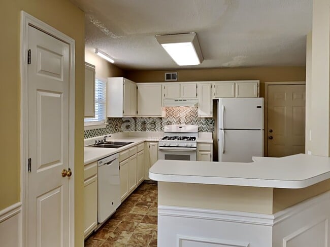 Building Photo - 4476 High Gate Ct NW