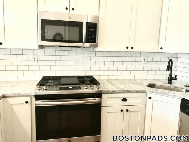 Foto del edificio - 12 Chelsea St