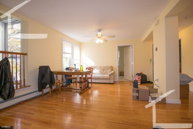 Building Photo - 4 br, 2 bath House - 61 Strathmore Rd Apt 1K