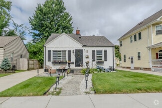 Building Photo - 1328 McLean Ave