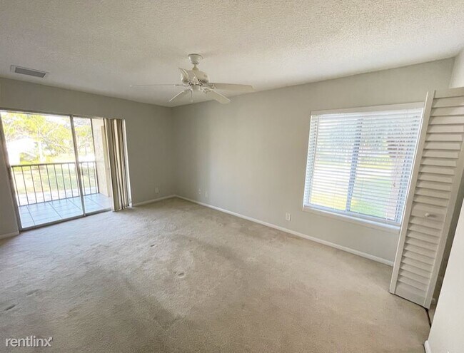 Building Photo - 6572 Chasewood Dr