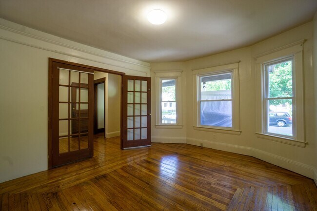 Foto del edificio - 723-725 Livingston Ave