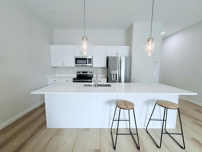 Photo - 821 16th St N, Unit 303 Apartment