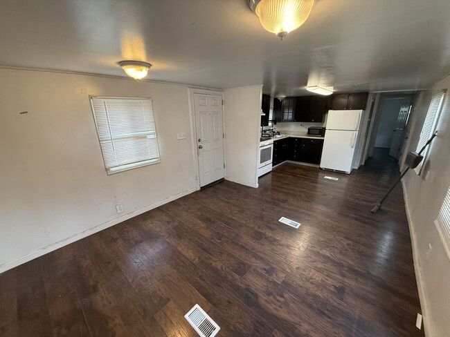 Building Photo - 1303 N College Ave