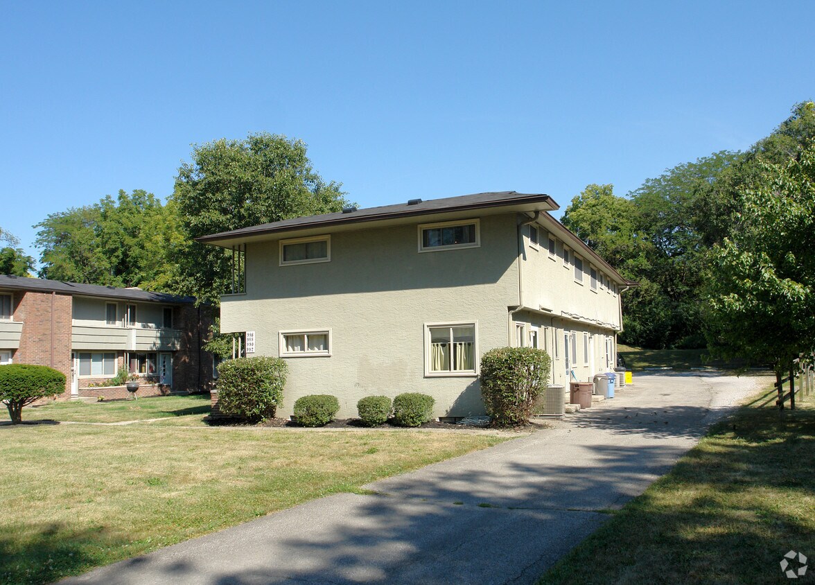 Primary Photo - 986-992 Hilo Ln