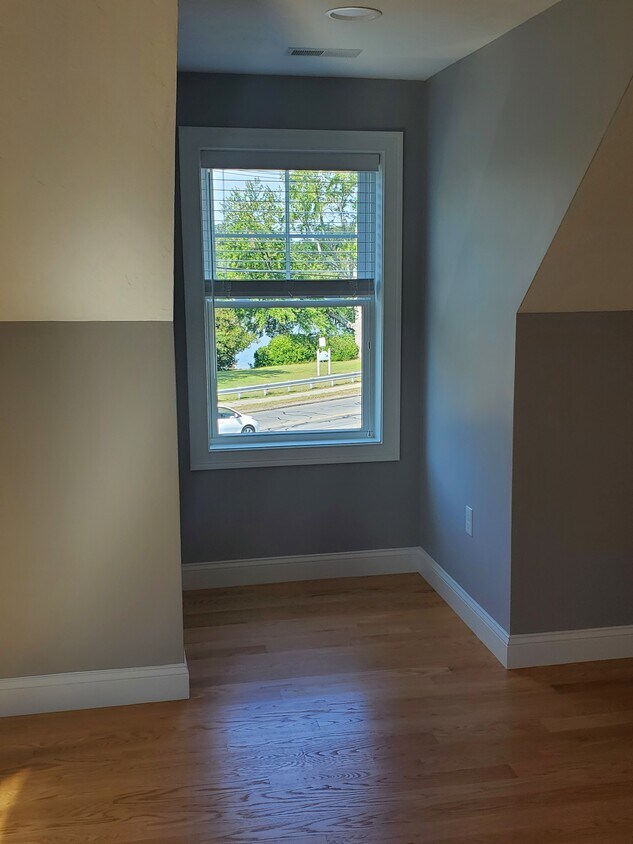 Foto del edificio - 80 Main St