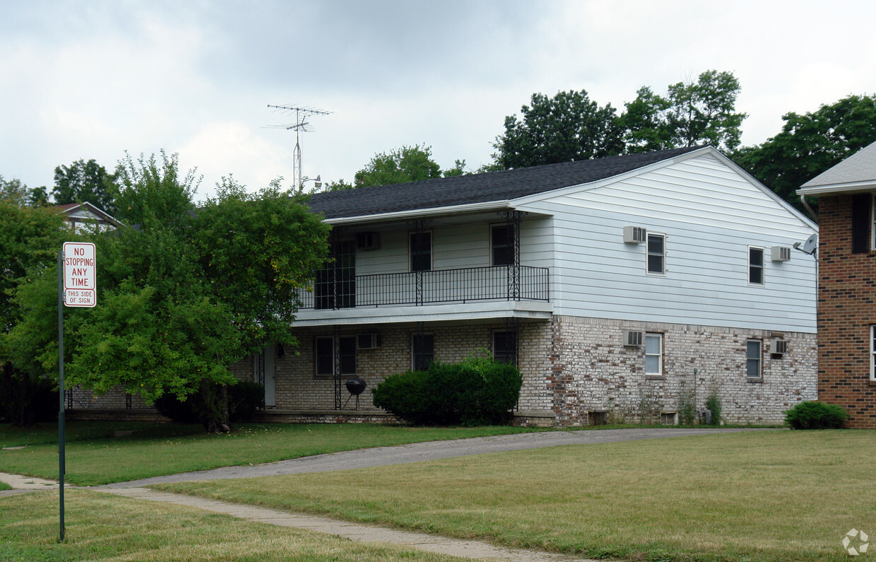 Foto principal - 1350 Brooke Park Dr