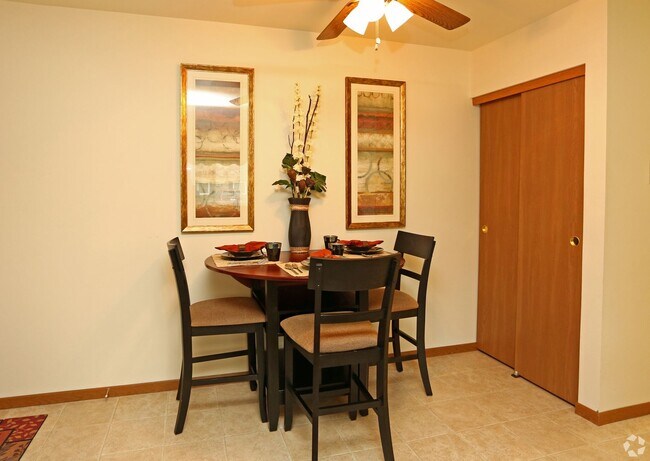 Interior Photo - Deckner Manor