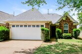 Foto principal - 1181 Breezy Oak Cove