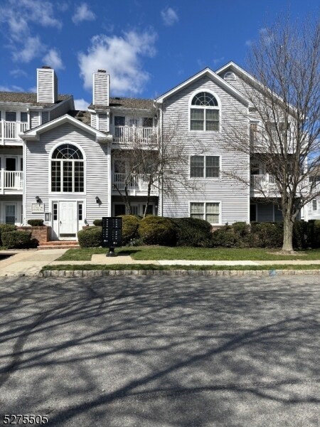 Foto del edificio - 42 Genoble Rd