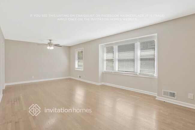 Foto del edificio - 2635 Arrowood Dr