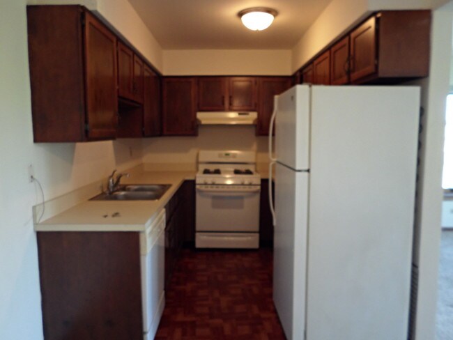 Building Photo - 18019 Dixie Hwy