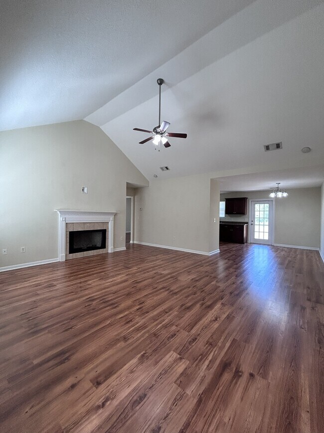 Foto del edificio - 259 Canterberry Pl