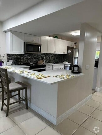 Building Photo - 4501 Fountains Dr