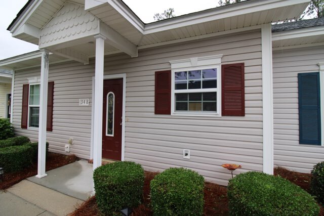 Foto del edificio - 348 Moss Creek Ln